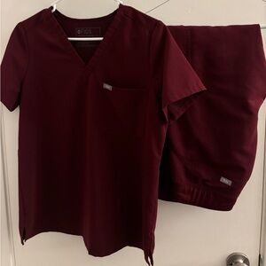 Figs Burgundy Size Small Catarina top and Kade Pants Petite Small